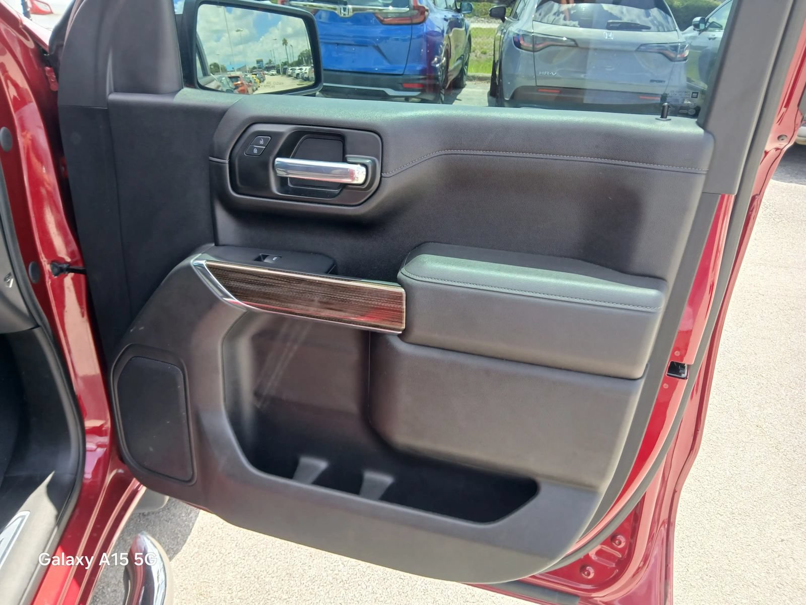 Used 2021 Chevrolet Silverado 1500 LT w/ Bed Protection Package RWD image 18