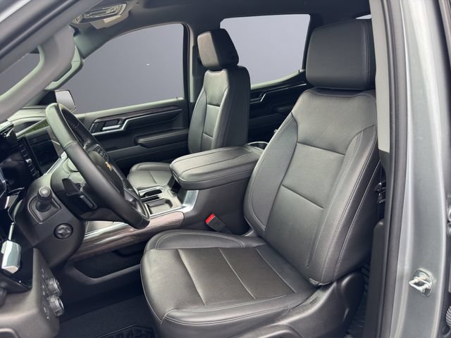 Used 2023 Chevrolet Silverado 1500 LTZ AWD/4WD image 14