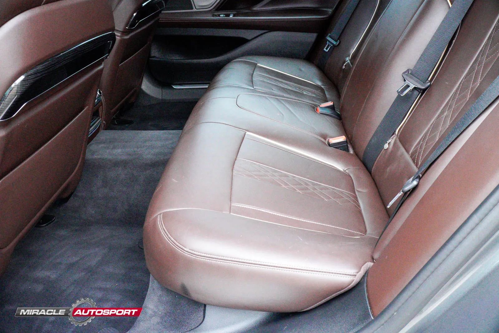 Used 2016 BMW 750i RWD image 25