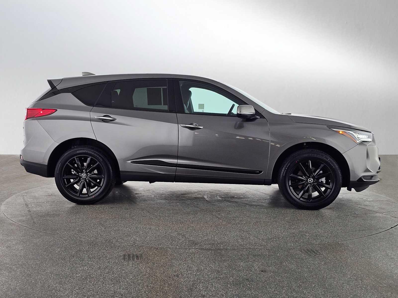Used 2026 Acura RDX SH-AWD image 2