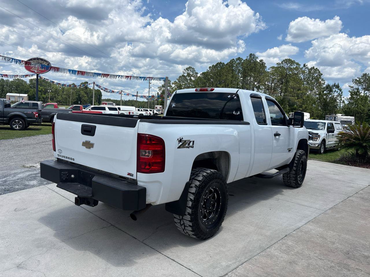Used 2011 Chevrolet Silverado 2500 W/T AWD/4WD image 5