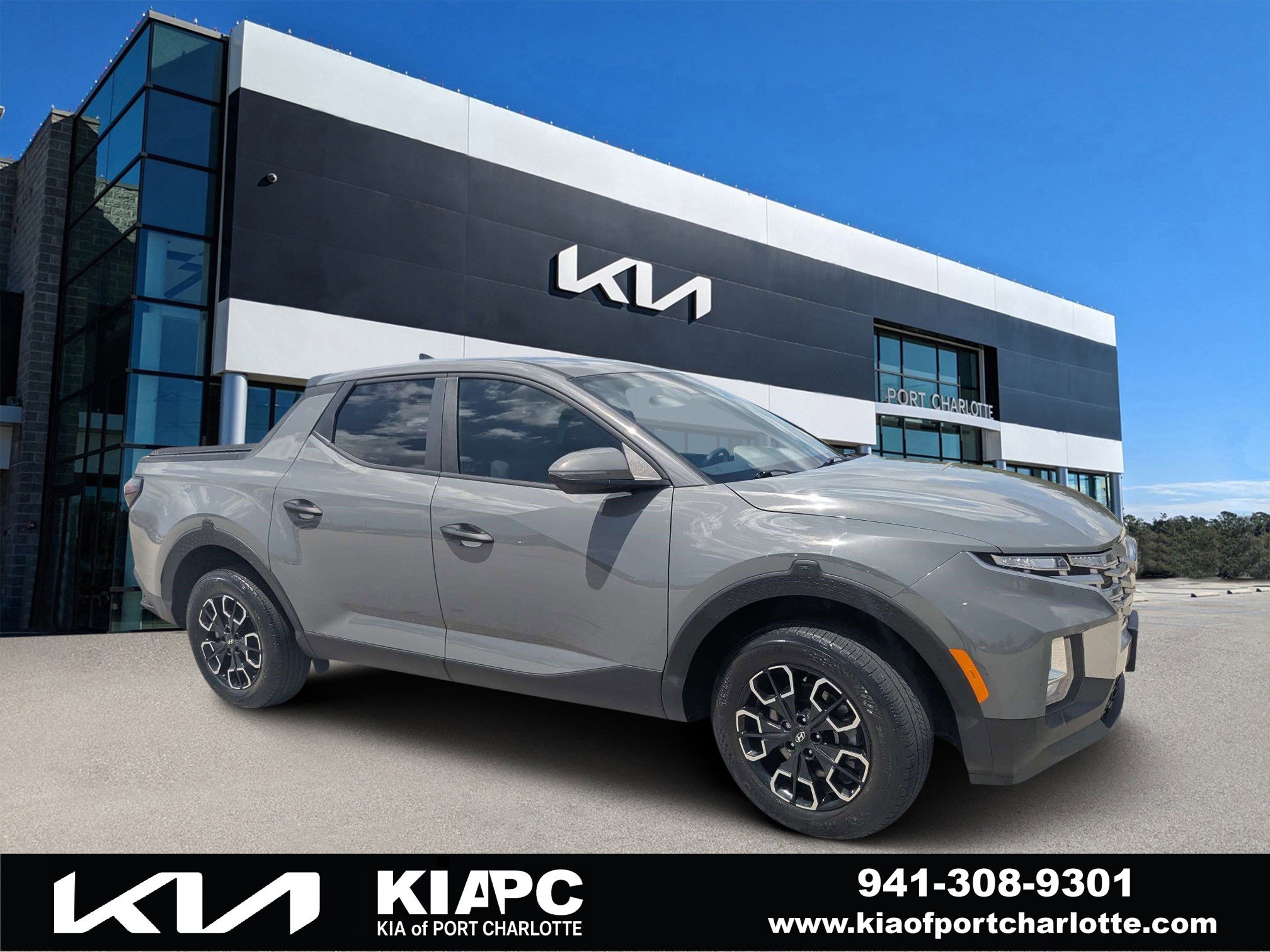 Used 2023 Hyundai Santa Cruz SEL AWD/4WD image 1