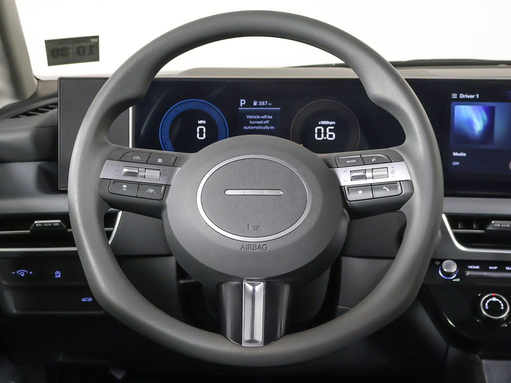 Certified 2025 Hyundai Sonata SE image 30