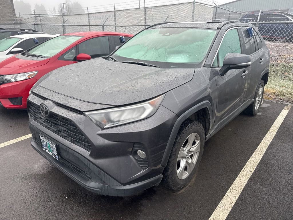 Used 2019 Toyota RAV4 XLE image 1