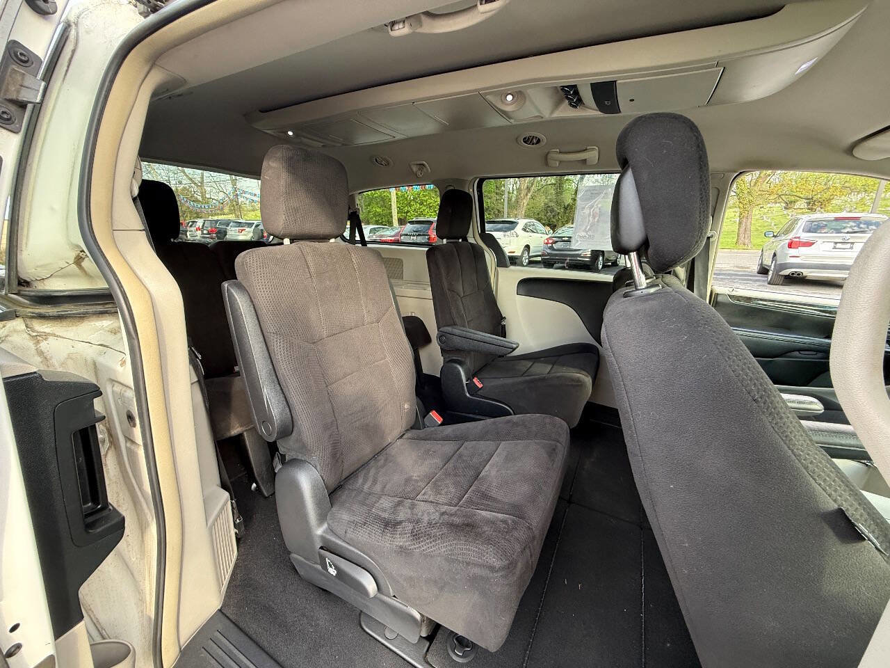 Used 2012 Dodge Grand Caravan Crew w/ Crew Value Pkg FWD image 21