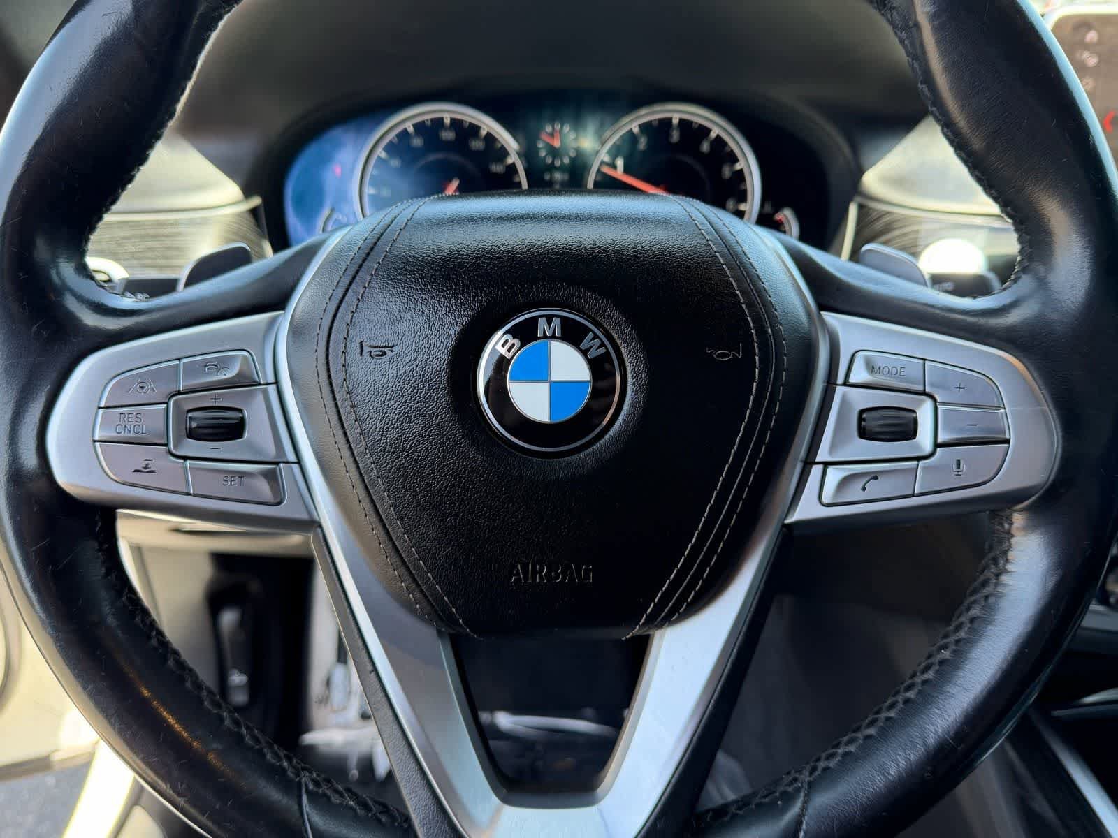 Used 2019 BMW 750i w/ Executive Package RWD image 36