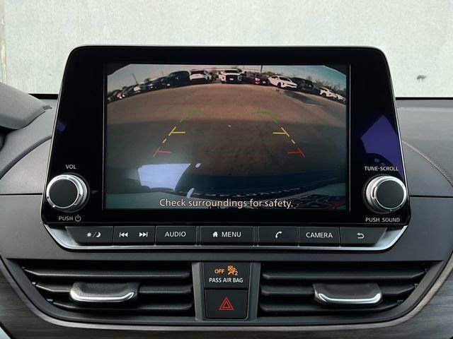 Used 2025 Nissan Altima 2.5 SV image 30