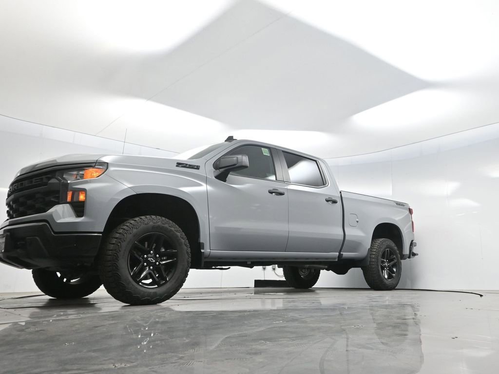 Used 2024 Chevrolet Silverado 1500 Custom Trail Boss w/ Dark Appearance Package image 68