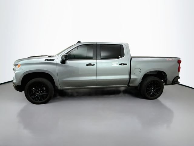 Used 2025 Chevrolet Silverado 1500 LT Trail Boss w/ Convenience Package II AWD/4WD image 4