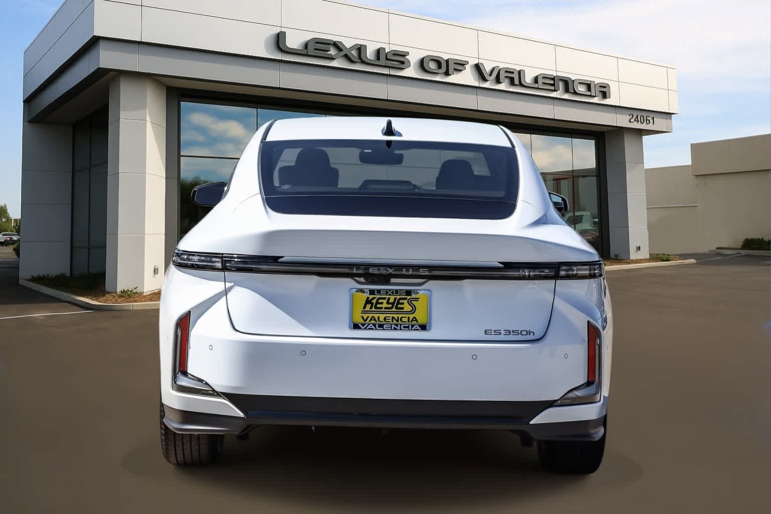 New 2026 Lexus ES 350h FWD image 3