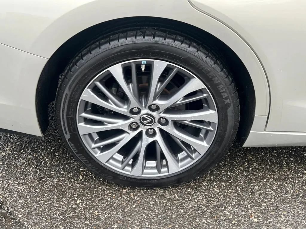 Used 2020 Lexus ES 350 w/ Premium Package FWD image 37