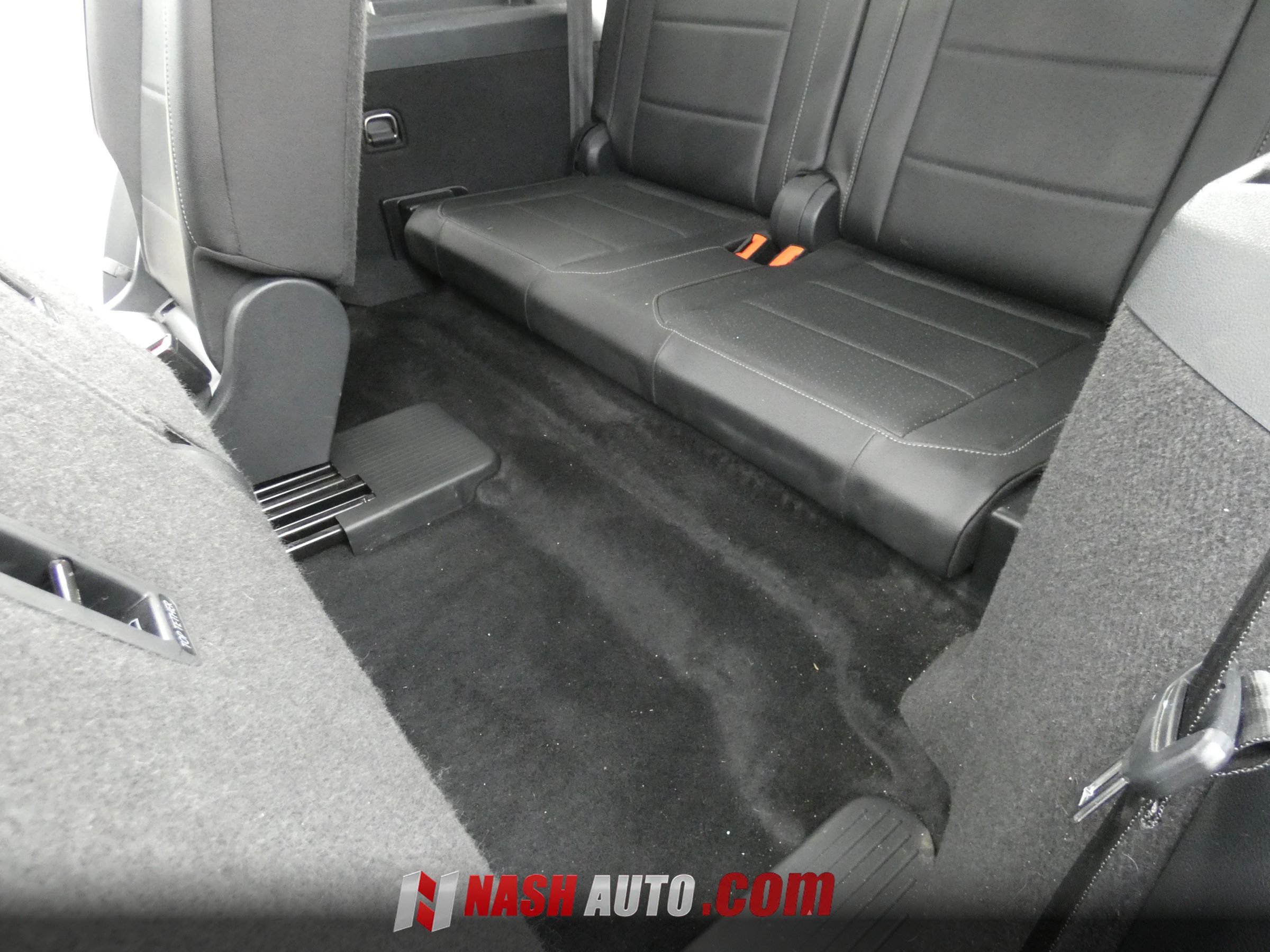 Used 2020 Volkswagen Tiguan SE w/ Panoramic Sunroof Package FWD image 47