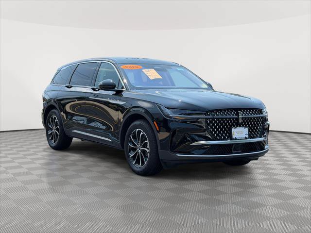 Used 2026 Lincoln Nautilus Premier w/ Equipment Group 102A AWD/4WD image 1