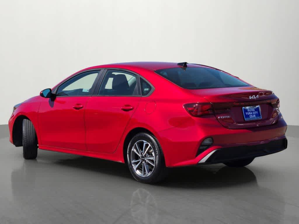 Used 2023 Kia Forte LXS FWD image 4