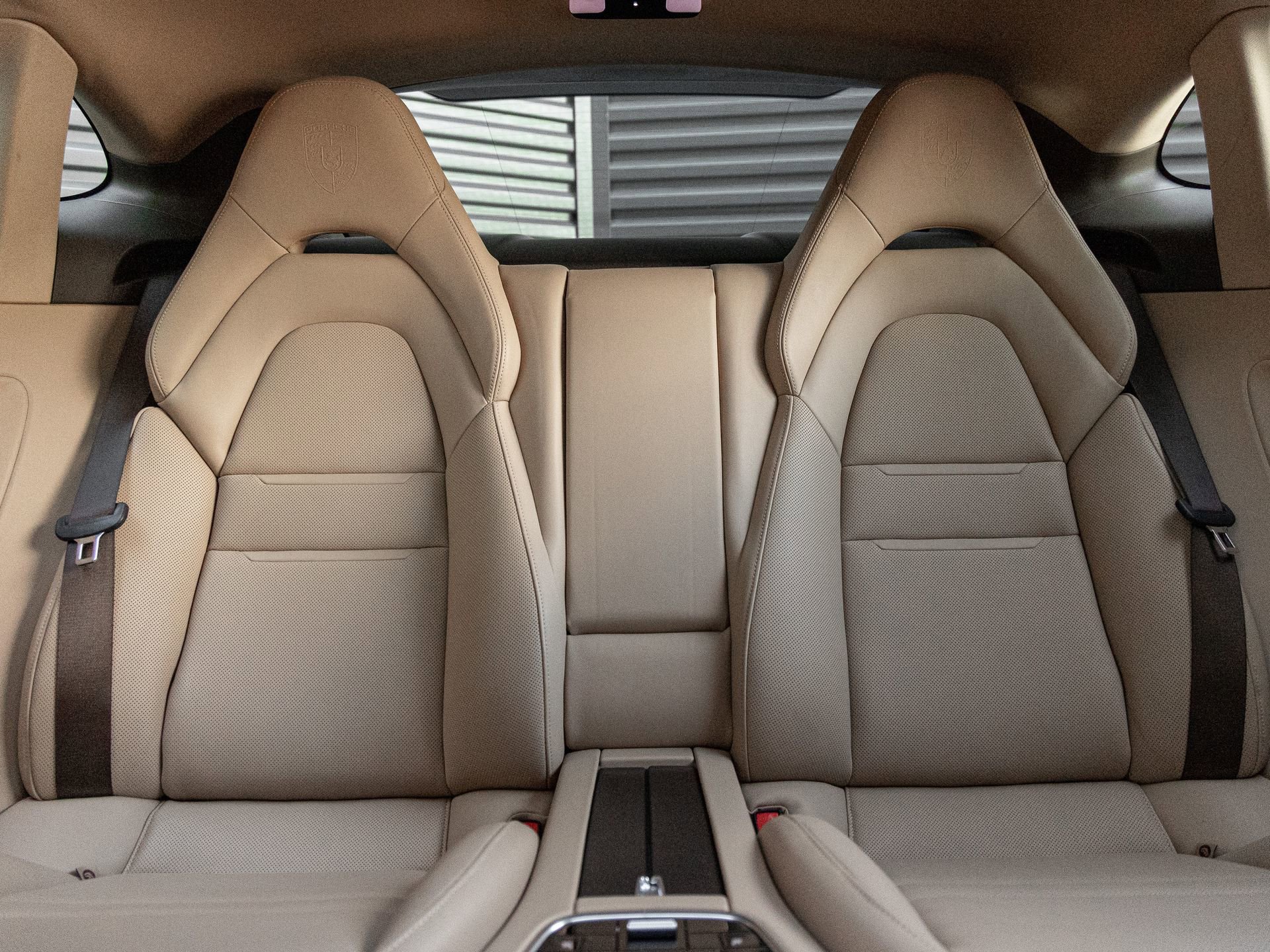 Certified 2023 Porsche Panamera Platinum Edition image 28