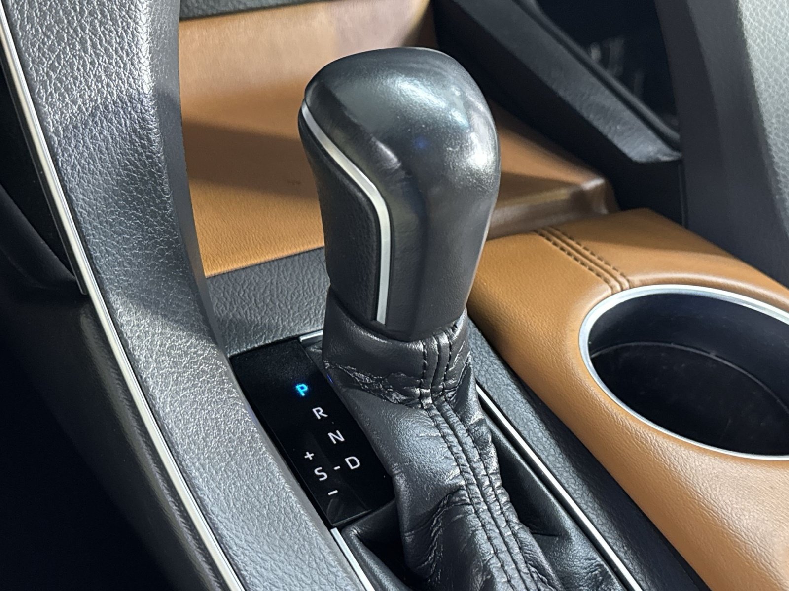 Used 2020 Toyota Avalon Limited w/ Advanced Safety Package FWD image 34