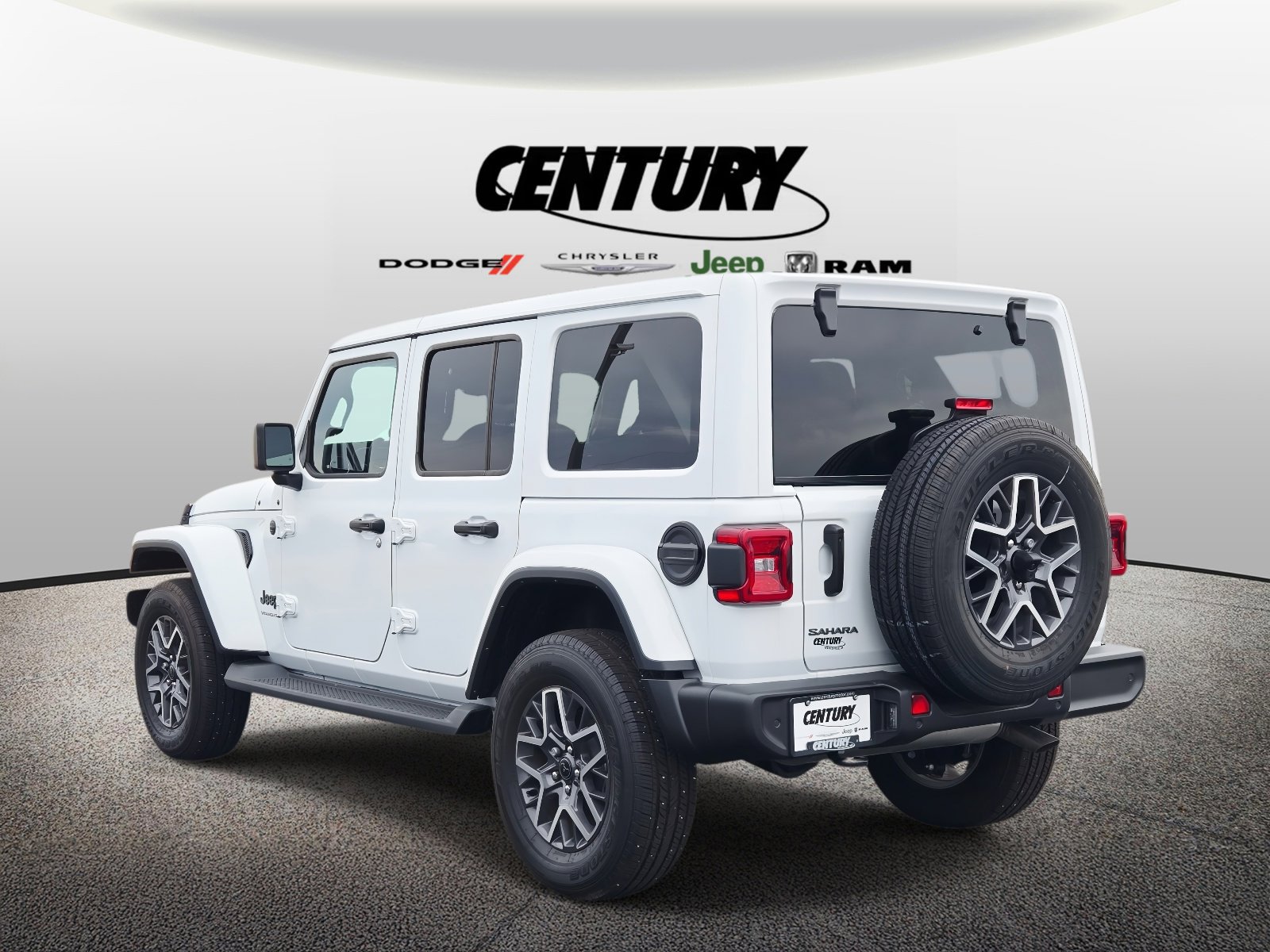 Used 2025 Jeep Wrangler Sahara w/ Safety Group image 6