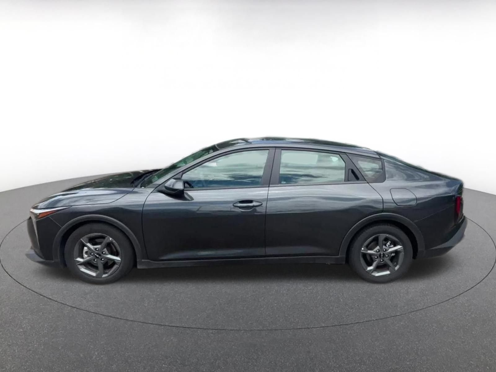 Used 2025 Kia K4 FWD image 9