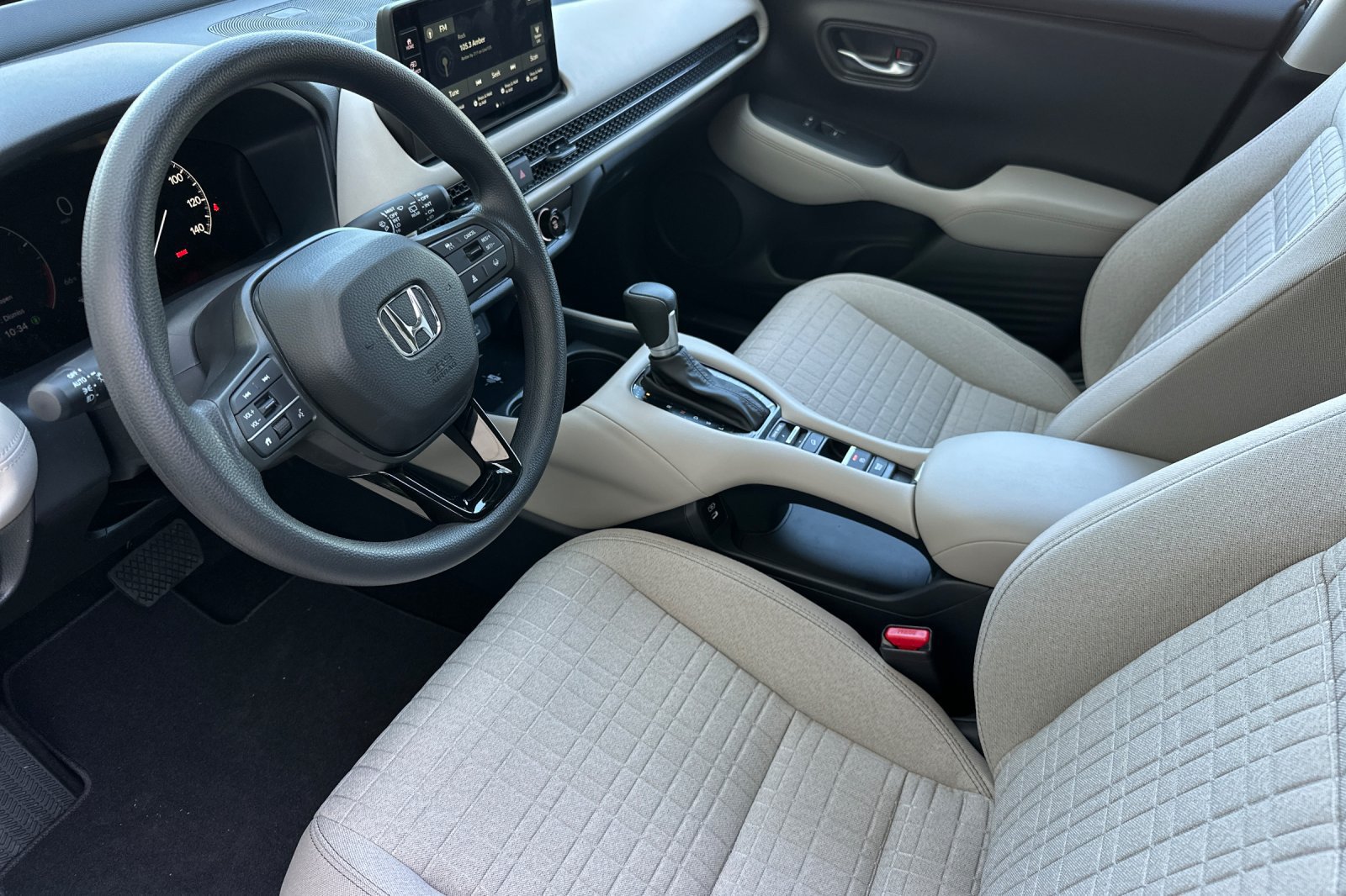 New 2027 Honda HR-V LX image 9