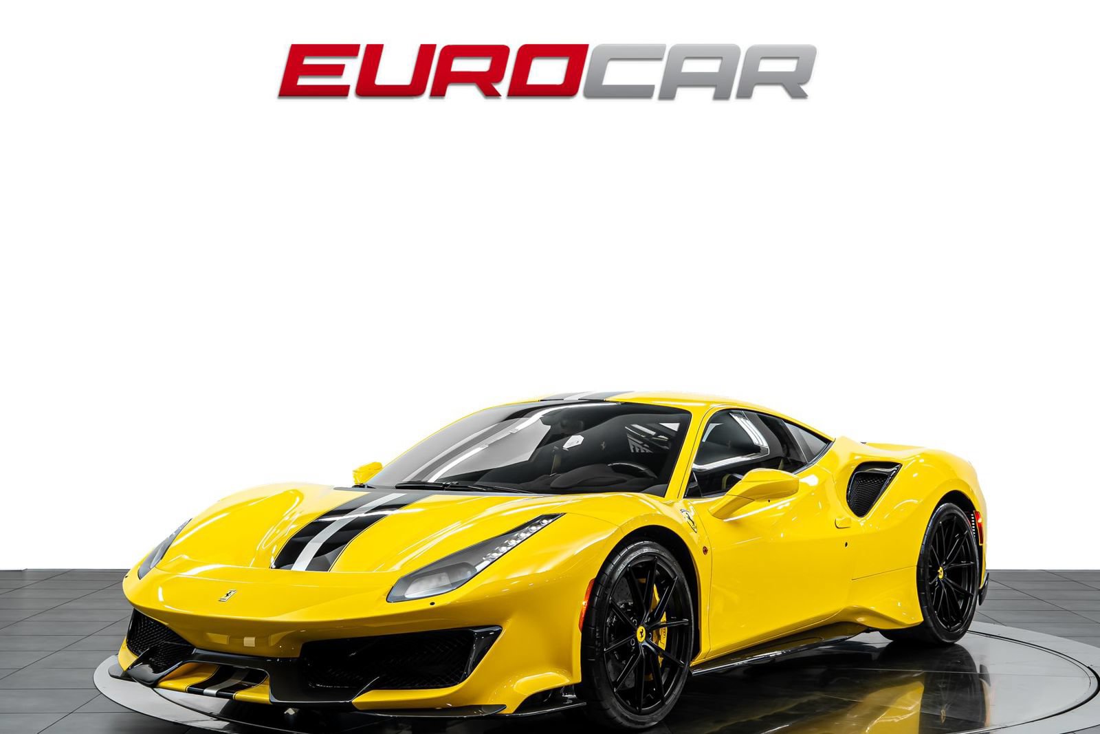 Used 2020 Ferrari 488 Pista Coupe RWD image 1