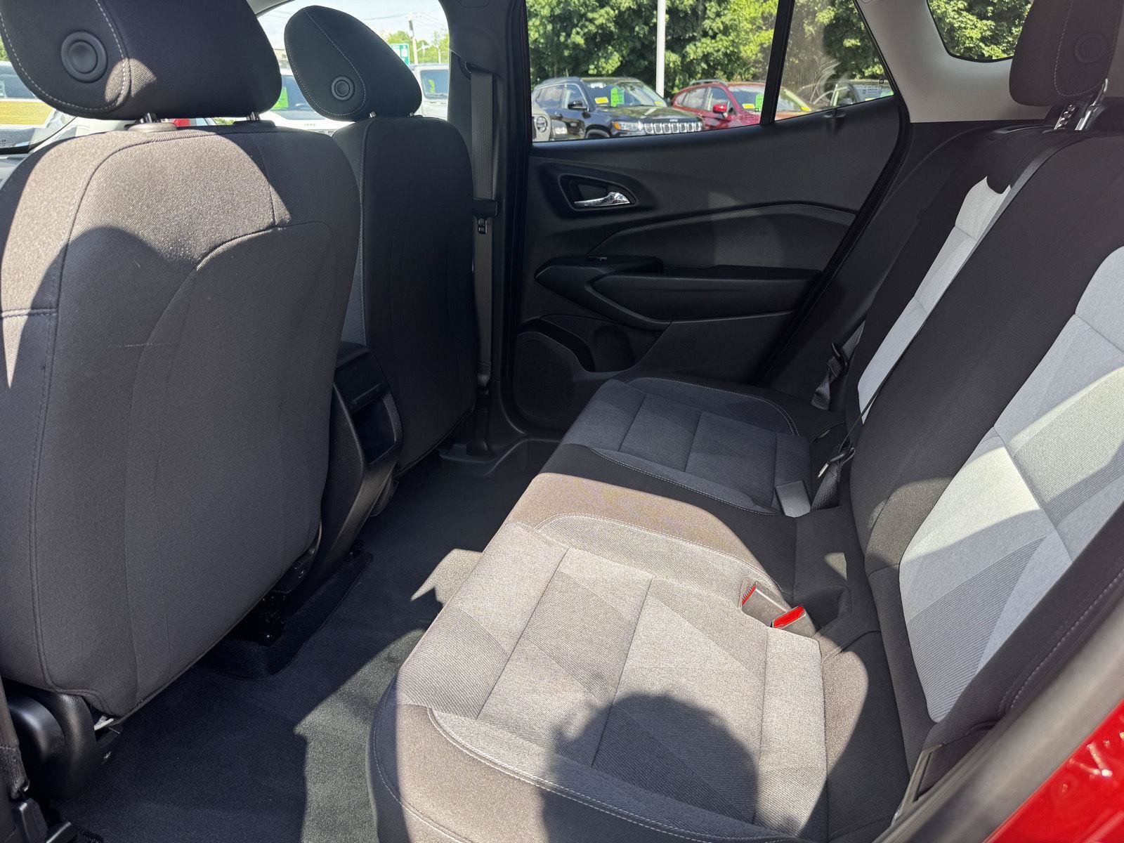 Certified 2024 Chevrolet Trax LS w/ LS Convenience Package FWD image 13