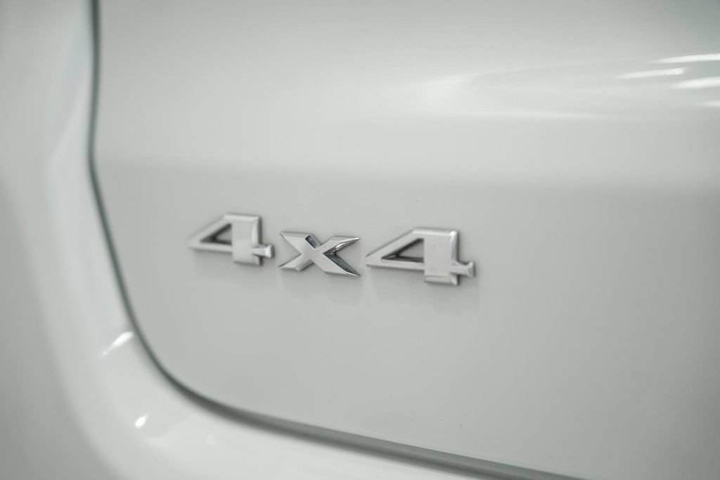 Certified 2023 Jeep Compass Latitude AWD/4WD image 8