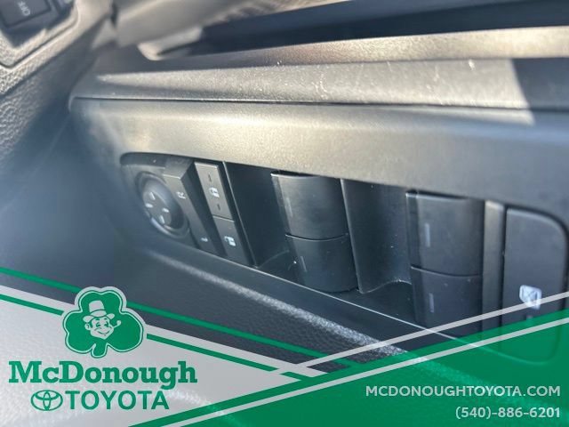 Certified 2025 Toyota Tacoma SR5 AWD/4WD image 19
