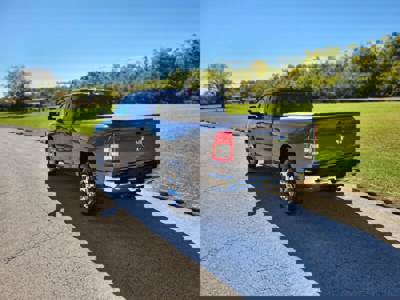 Used 2021 RAM 1500 Big Horn image 9