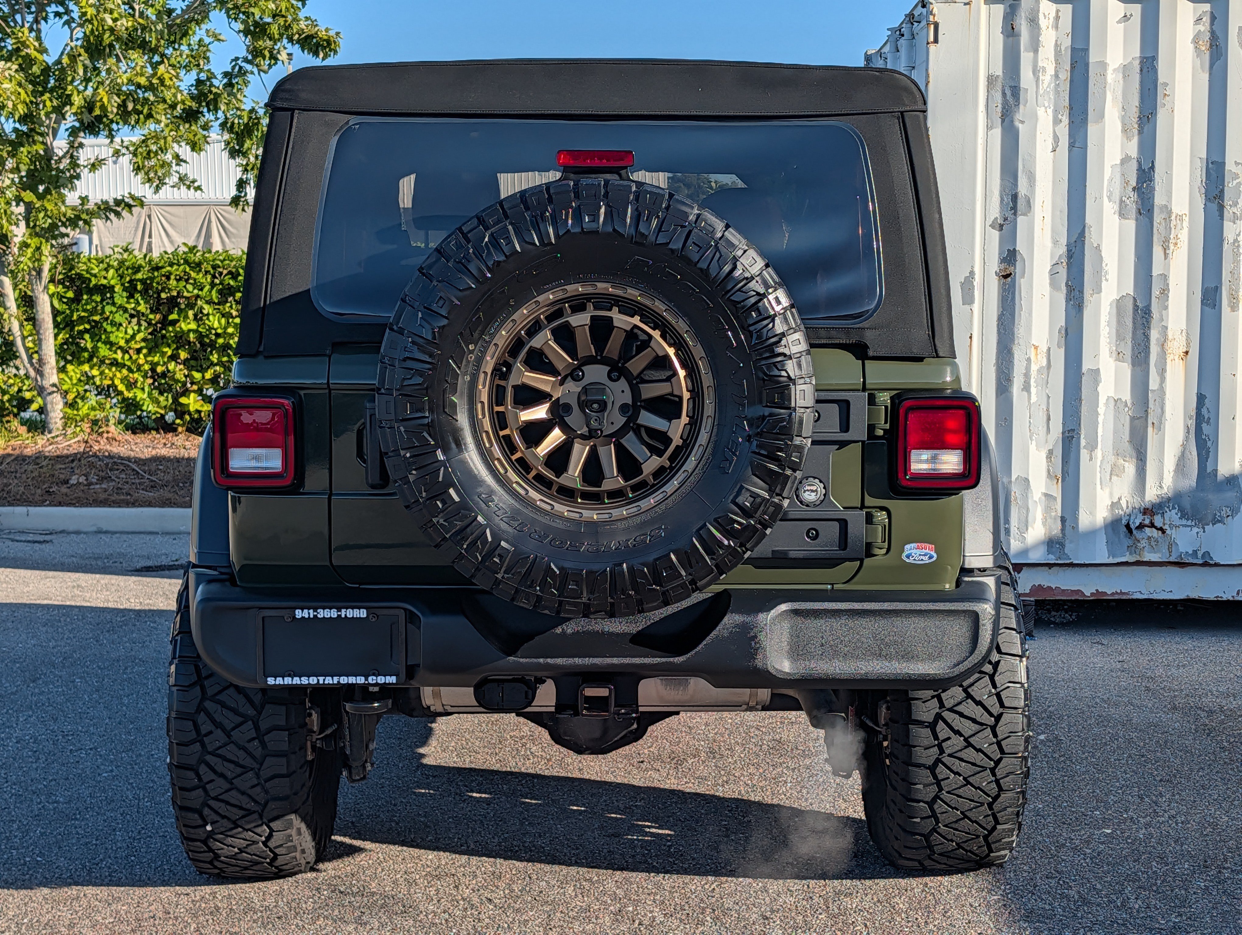 Used 2024 Jeep Wrangler Sport AWD/4WD image 6