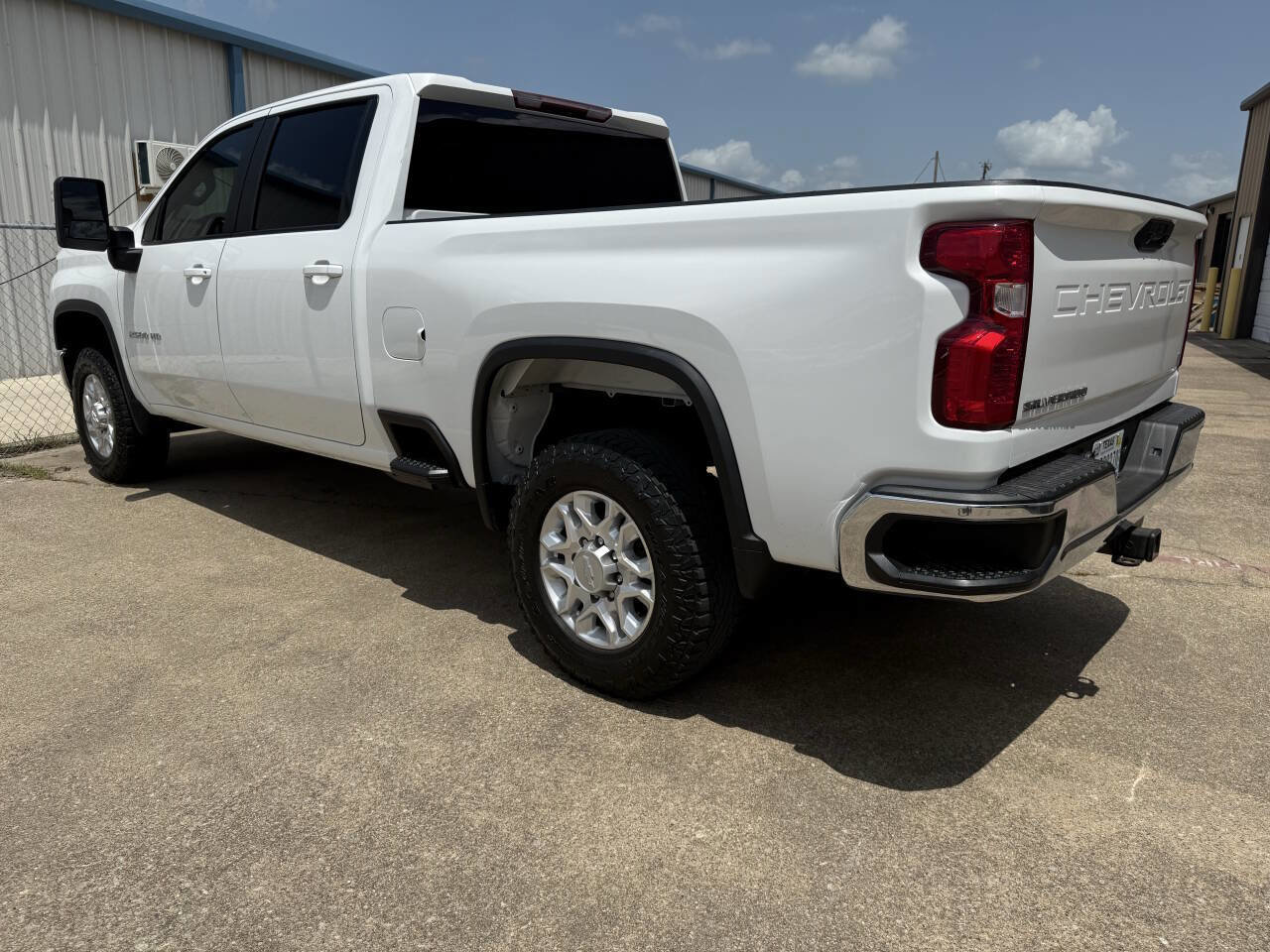 Used 2021 Chevrolet Silverado 2500 LT w/ Z71 Off-Road Package image 8