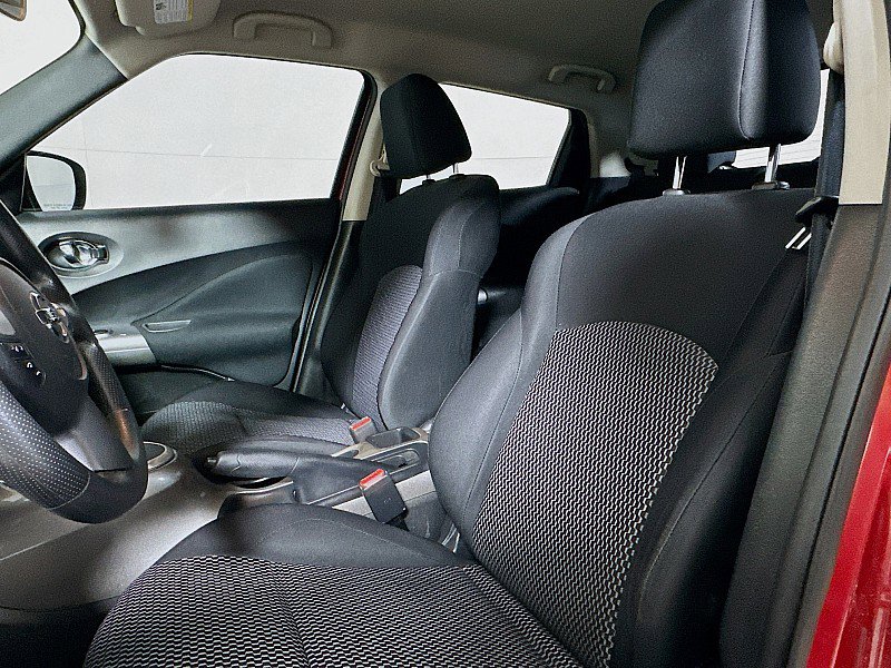 Used 2016 Nissan Juke S image 11