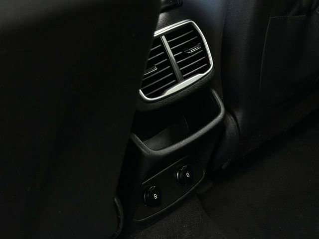 Used 2019 Hyundai Santa Fe SEL FWD image 18