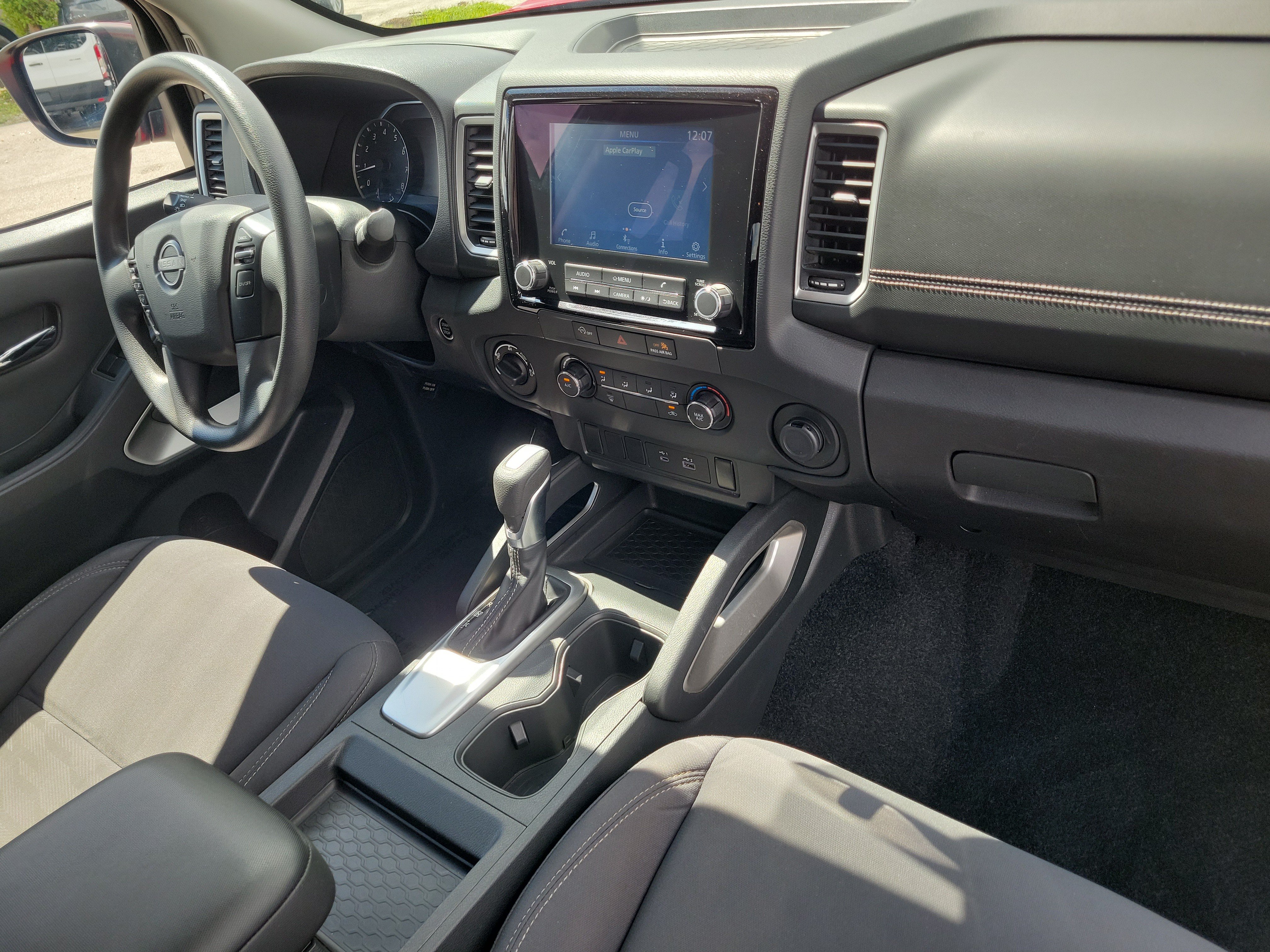 Used 2023 Nissan Frontier SV AWD/4WD image 15