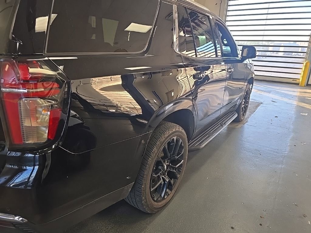 Used 2022 Chevrolet Tahoe LT w/ Luxury Package image 5