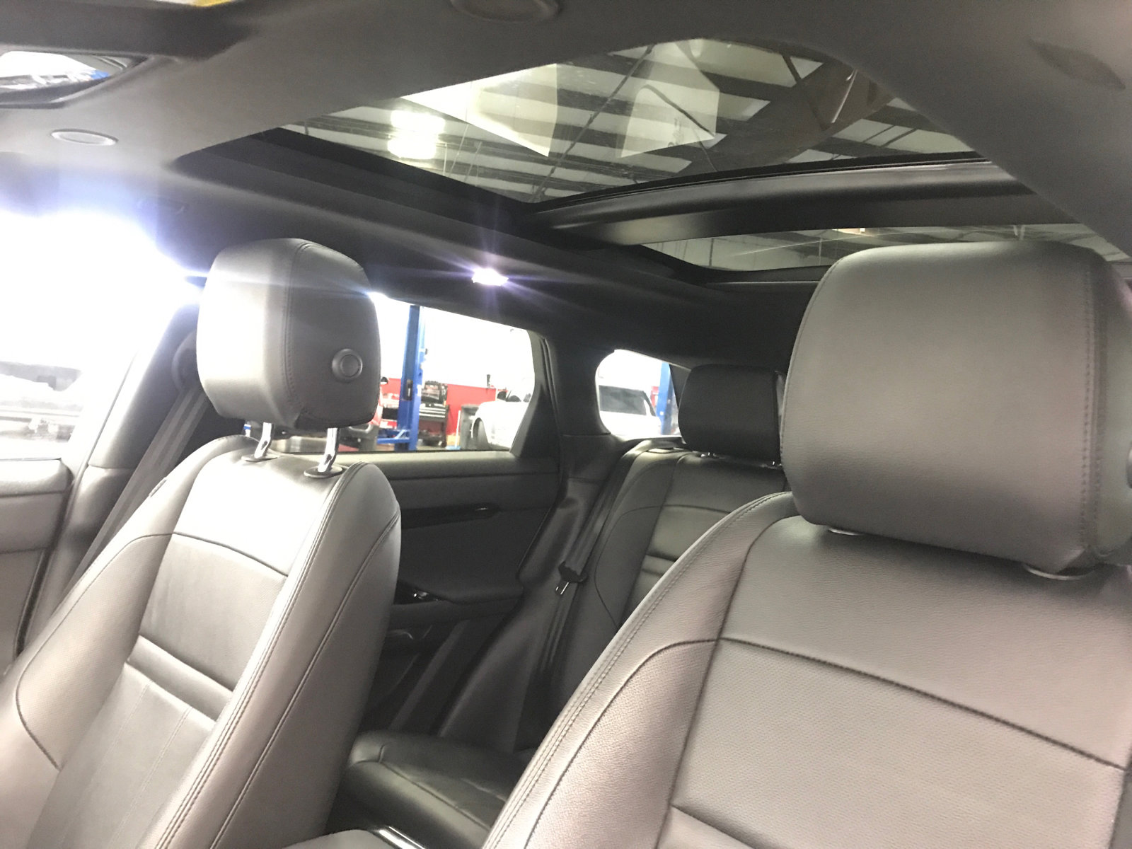 Used 2024 Land Rover Range Rover Evoque Dynamic SE AWD/4WD image 23