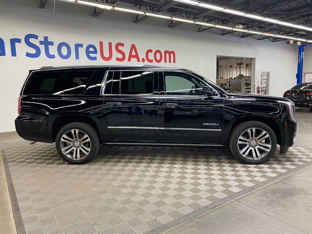Used 2018 GMC Yukon XL Denali w/ Denali Ultimate Package image 12