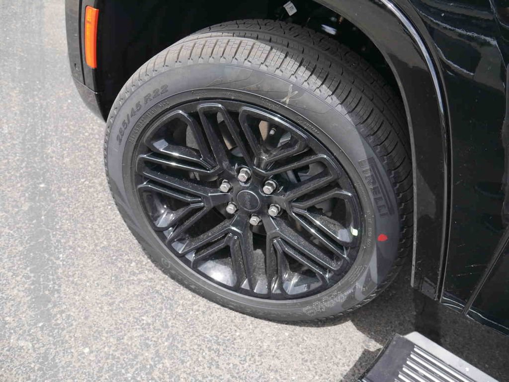 New 2026 Jeep Grand Wagoneer Limited AWD/4WD image 10