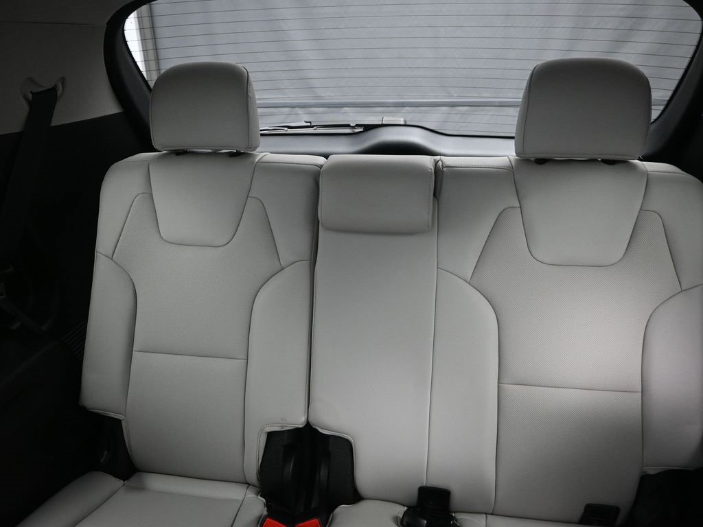 Used 2023 Kia Telluride SX Prestige image 34