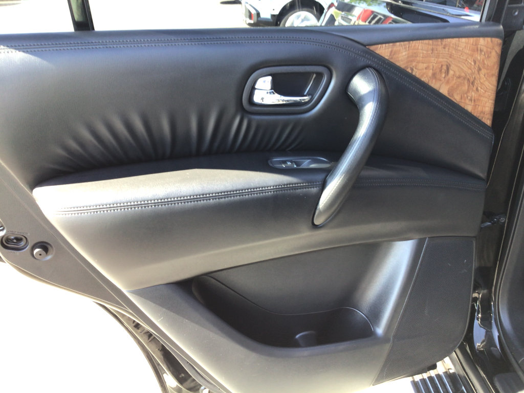Used 2023 Nissan Armada SL AWD/4WD image 11
