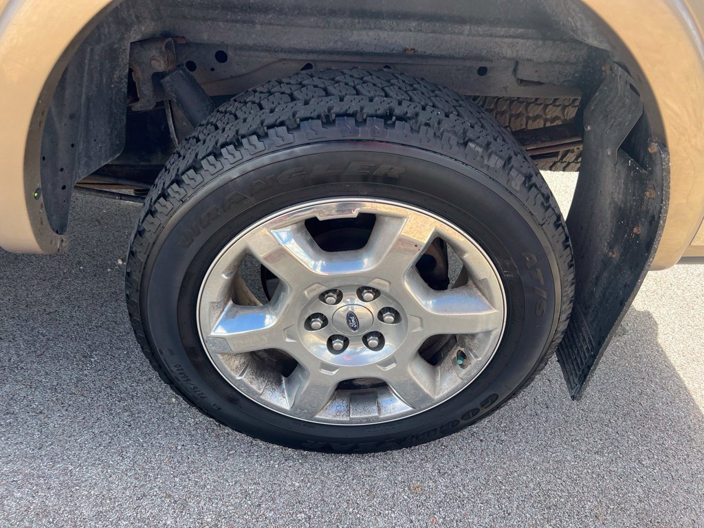 Used 2013 Ford F150 Lariat w/ Luxury Equipment Group AWD/4WD image 15