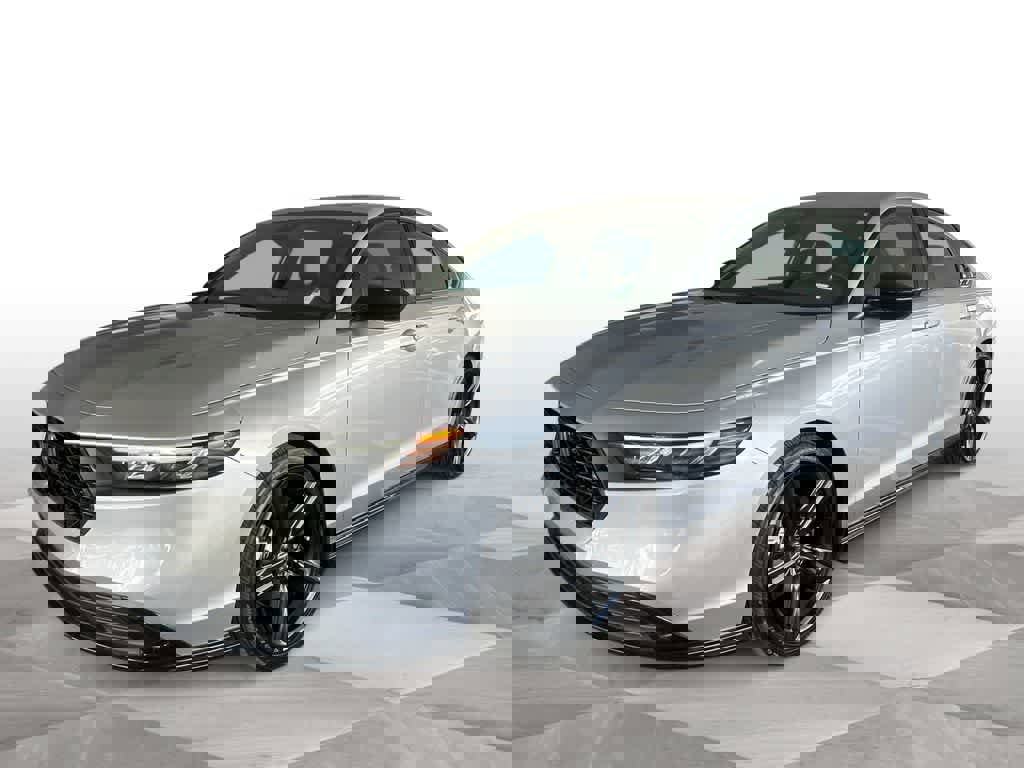 Used 2024 Honda Accord Sport image 1