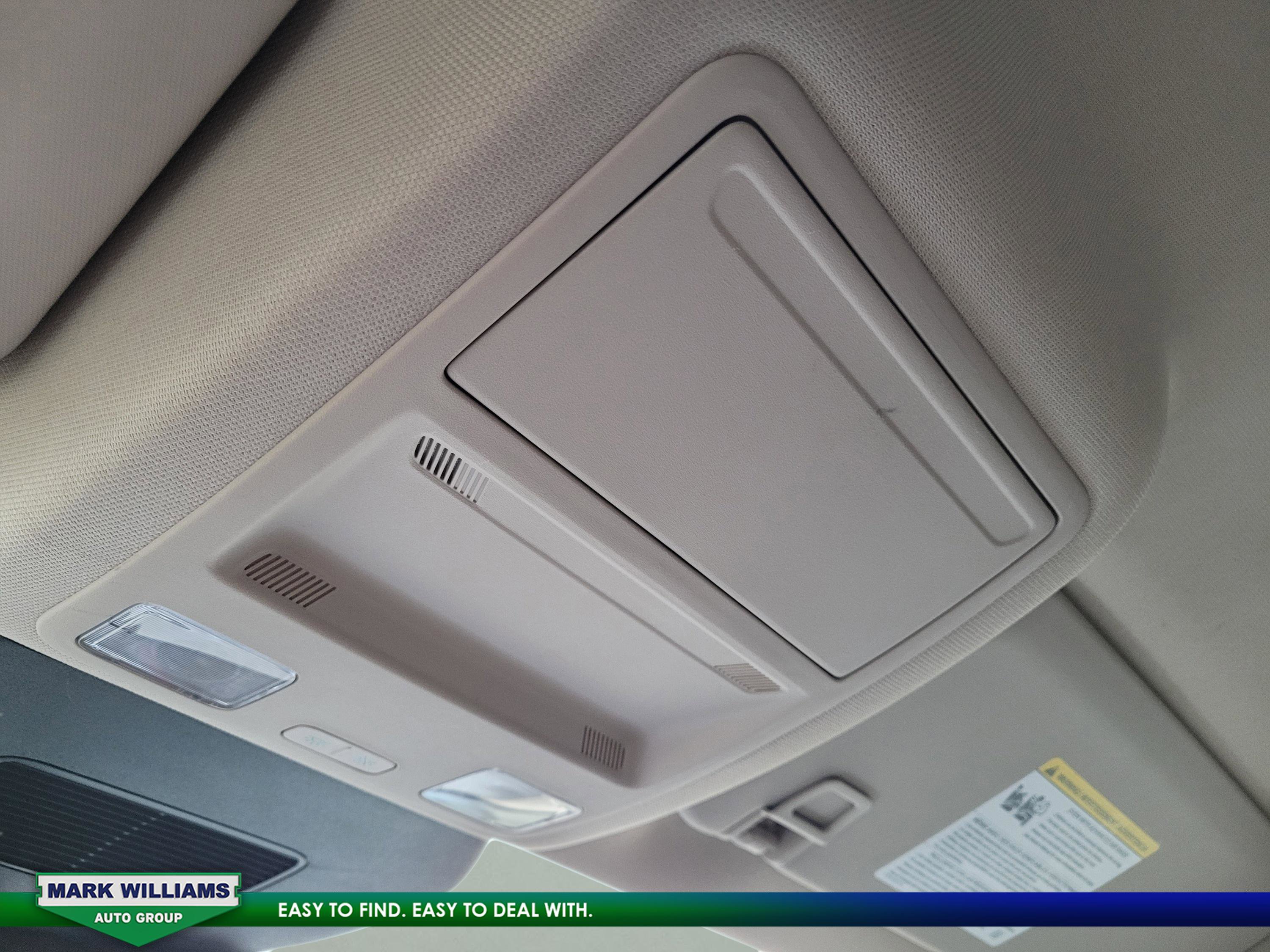 Certified 2020 Ford Escape SE image 29