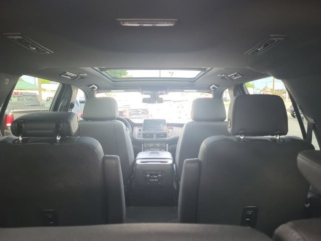 Used 2022 Chevrolet Tahoe Z71 w/ Luxury Package AWD/4WD image 18