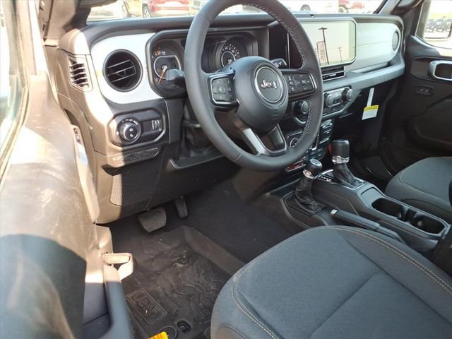 New 2026 Jeep Gladiator Sport AWD/4WD image 14
