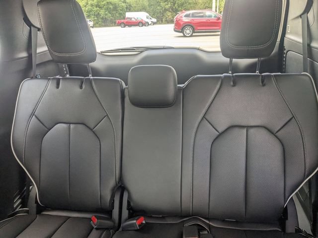 New 2027 Chrysler Pacifica Limited FWD image 27