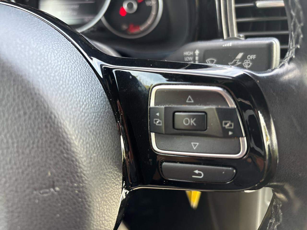 Used 2019 Volkswagen Beetle 2.0T S image 11