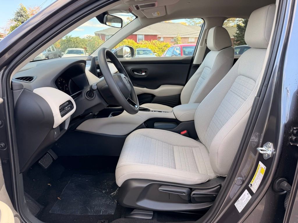Used 2026 Honda HR-V LX image 8