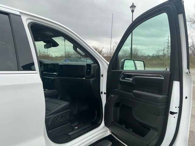 Used 2022 Chevrolet Silverado 1500 LTZ image 17