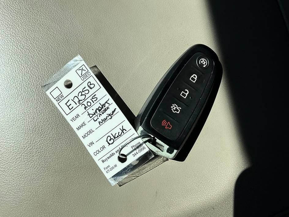 Used 2015 Lincoln Navigator L 4WD image 36