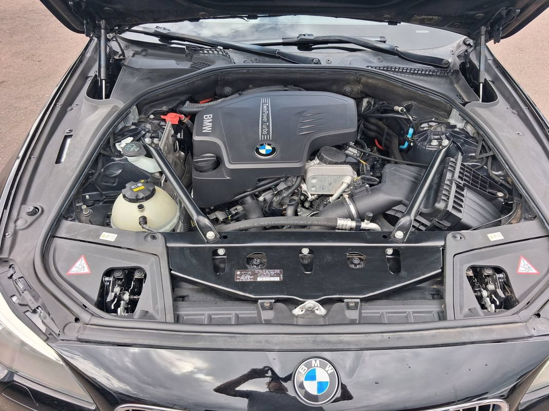 Used 2014 BMW 528i xDrive Sedan AWD/4WD image 9
